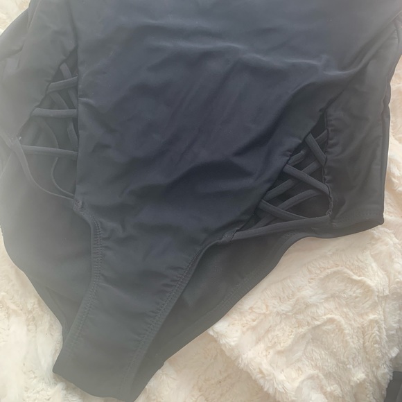 xhilaration swimwear black one piece size 14, very good condition, almost new - Picture 3 of 4
